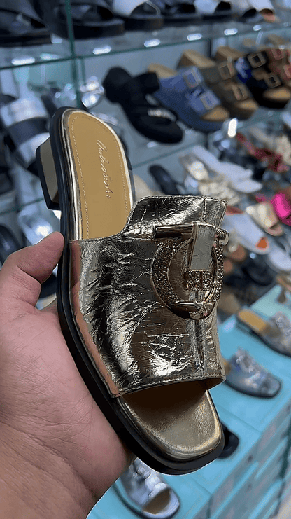 Stylish shiny patent leather block heel slides