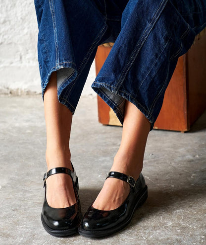 Women's Genuine Leather Round Toe Shoes