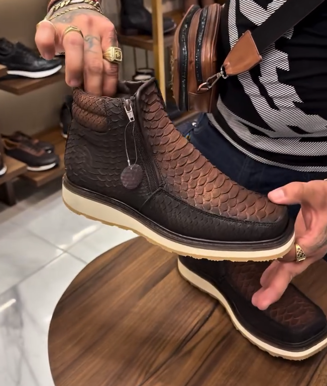 Ares Boots