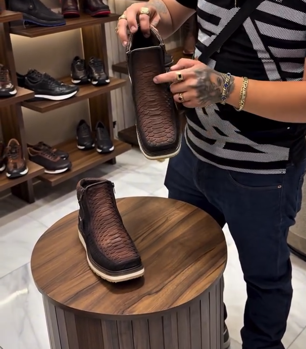Ares Boots