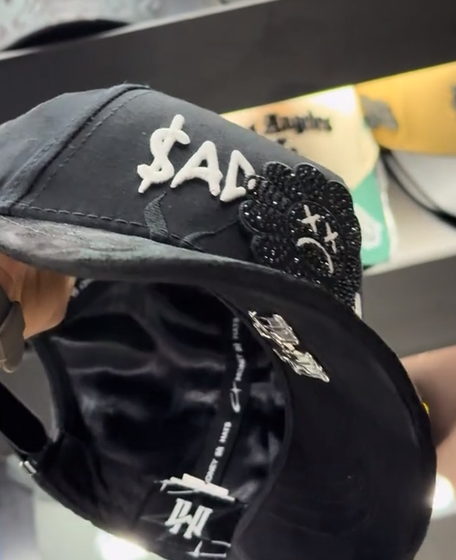 Black Sad Cap