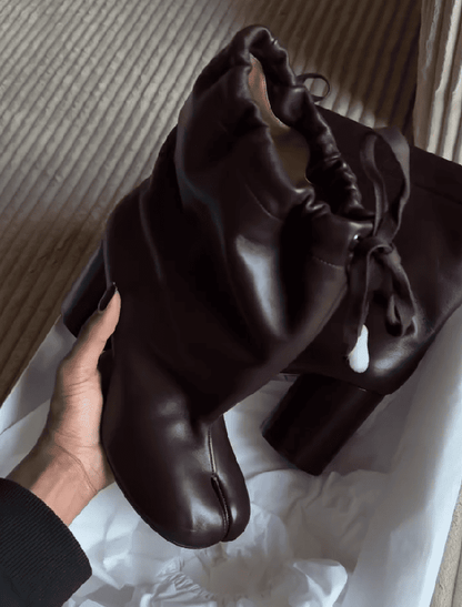 Drawstring Split-Toe Boots