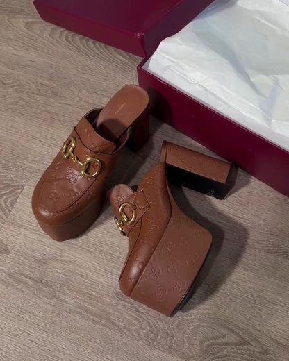 Horsebit platform mules soft leather printing