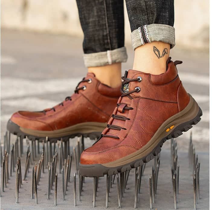 Waterproof leather casual shoes for men