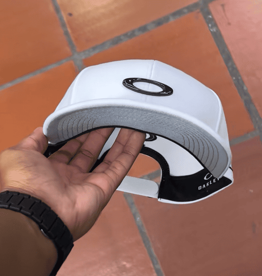 Premium Metallic O Emblem Sport Cap