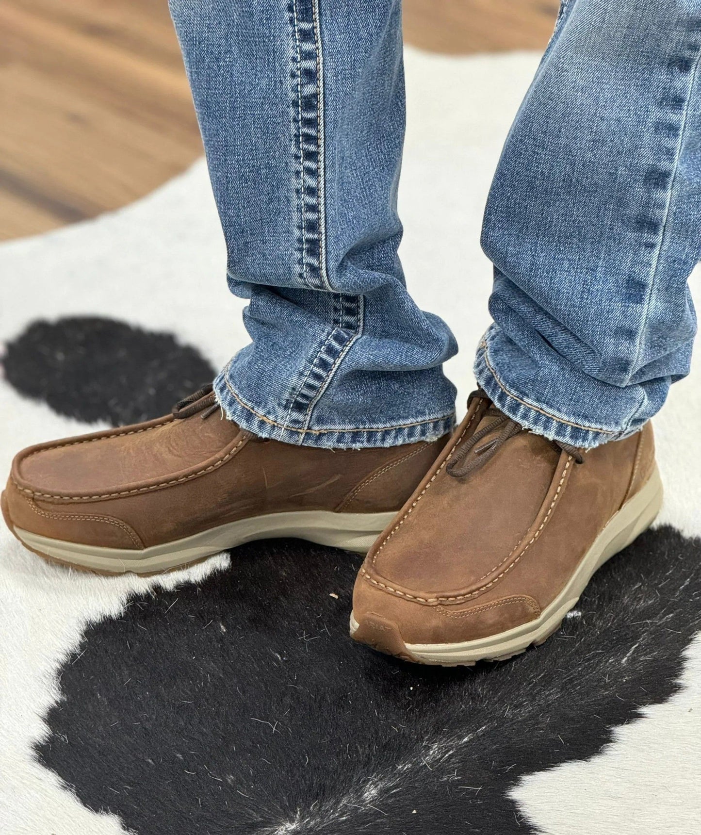 Distressed Leather Western Moc Toe Chukka Boots
