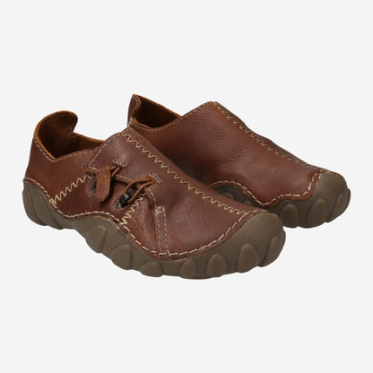 Distressed Leather Hand-Stitched Casual Moccasins