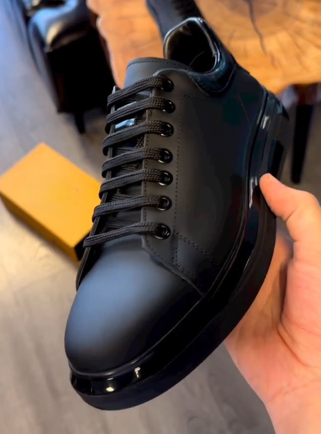 Premium Leather Low Top Casual Sneakers