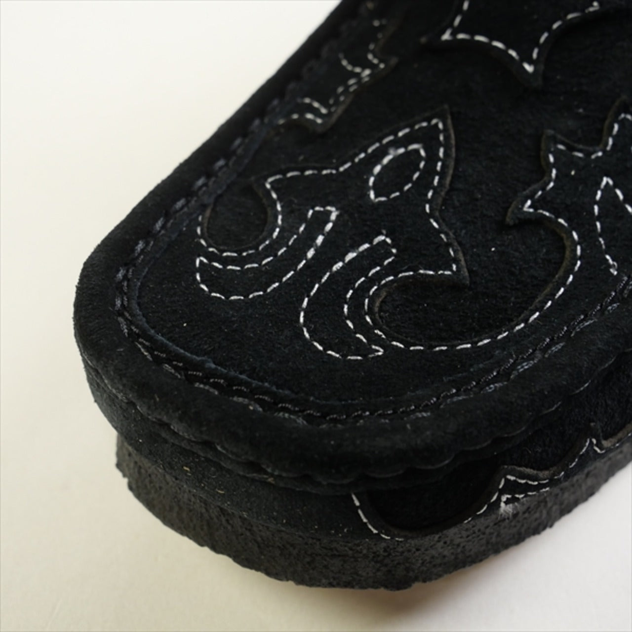 Supreme x Clarks Originals Shoes