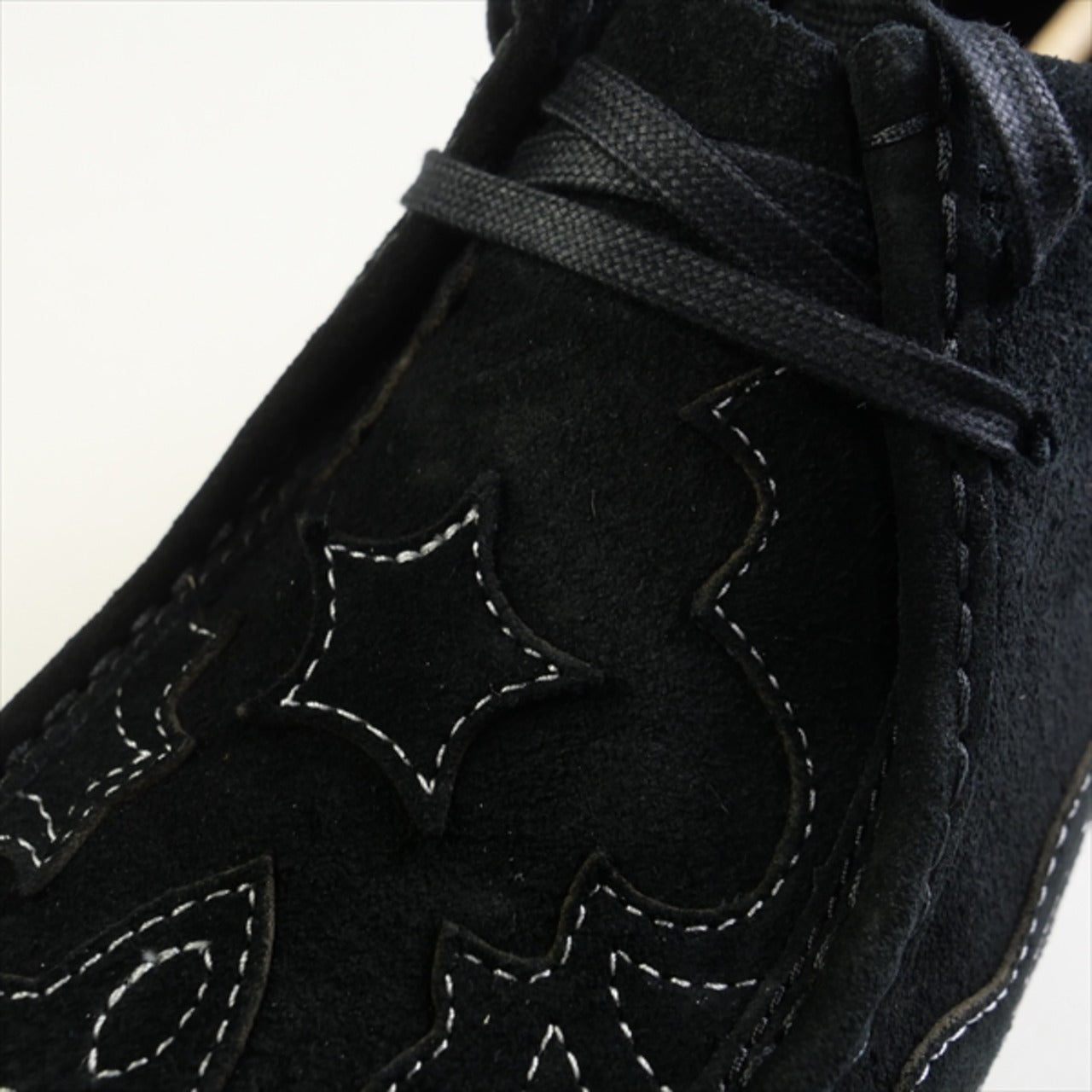 Supreme x Clarks Originals Shoes
