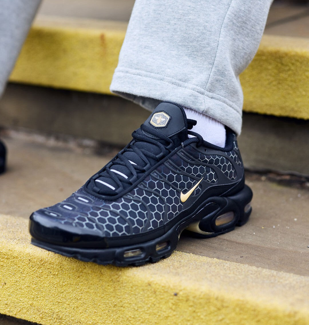 Air Max Plus "Black Honey"