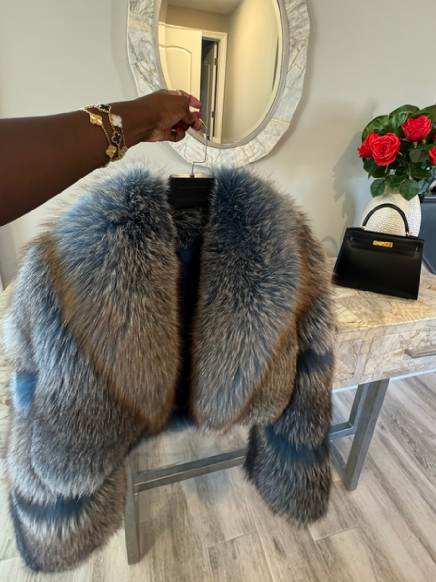 （Free shipping）Plush Coat
