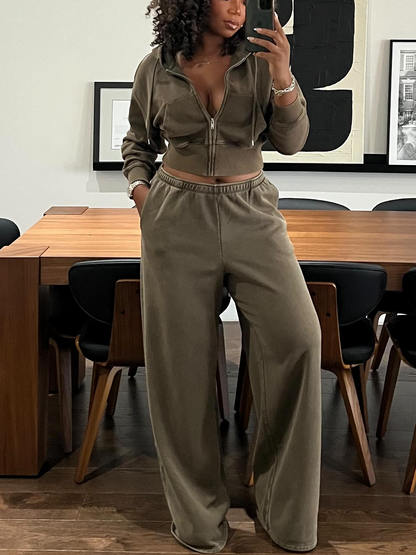 Leisure Sports Suit